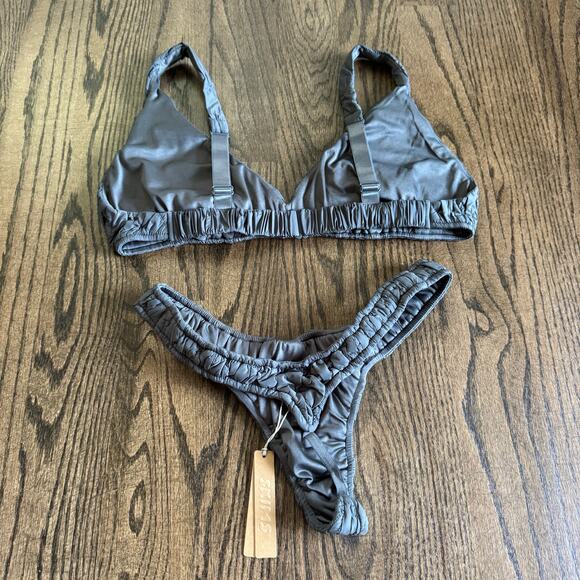 Skims RARE Quilted Bralette and Thong Panty Set Gunmetal Gray Plus Size 3X/2X - Picture 2 of 11